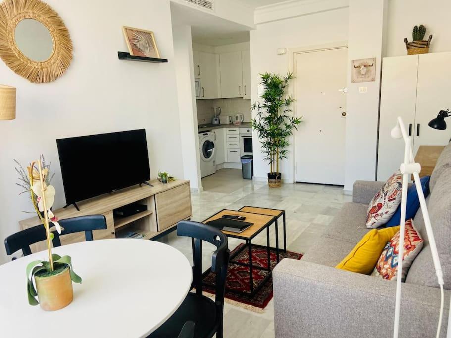 Urban Place In Close To With Garage Leilighet *